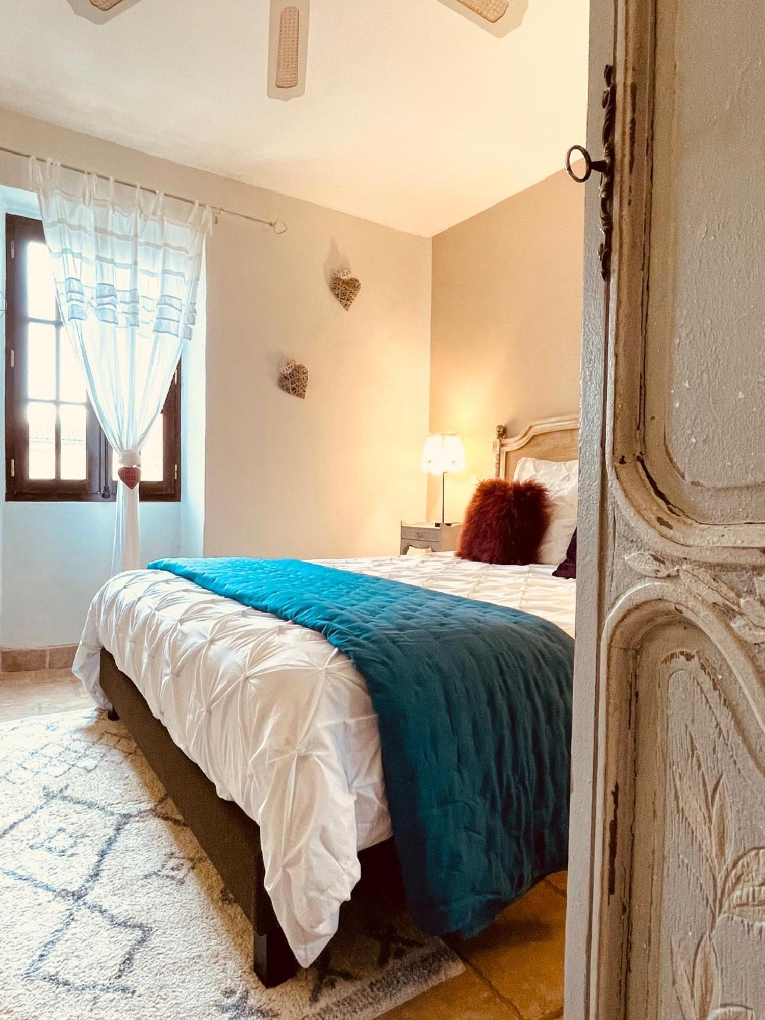 B&B Temps Suspendu Provence Pernes-les-Fontaines Zimmer foto