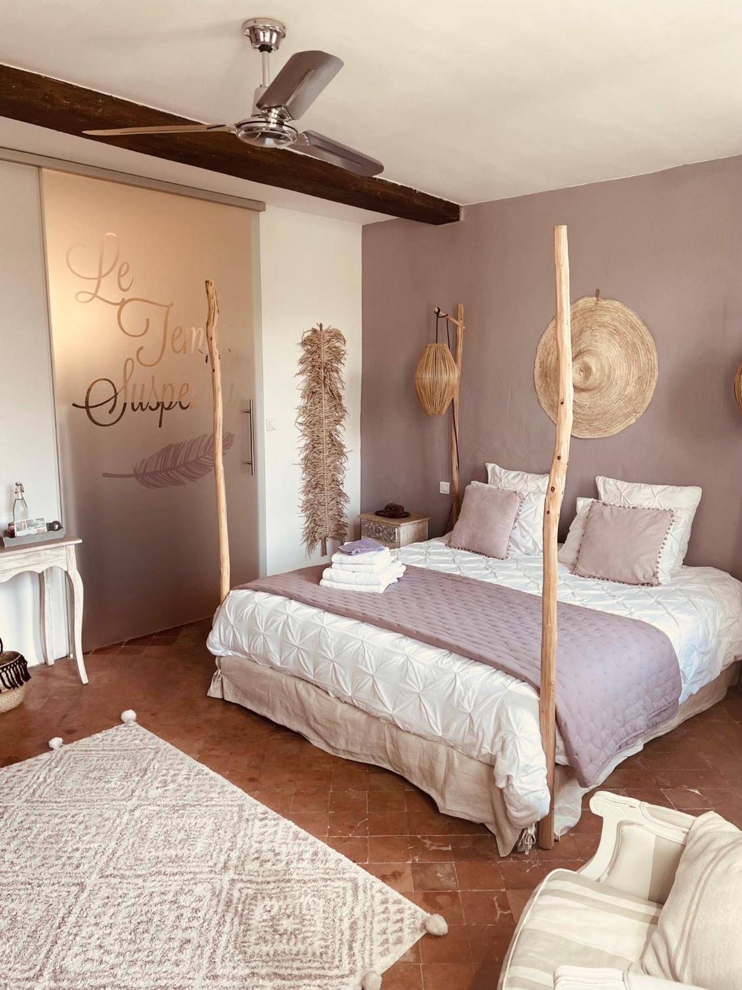 B&B Temps Suspendu Provence Pernes-les-Fontaines Zimmer foto